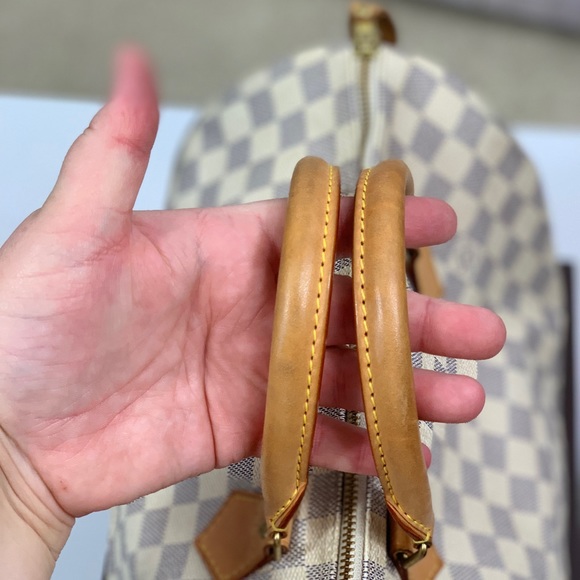 Authentic Louis Vuitton Damier Azur Speedy 30 - Picture 4 of 8